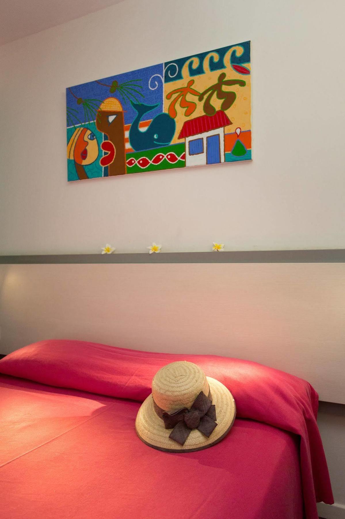 Hotel Exsel Alamanda Saint-Gilles-les-Bains Buitenkant foto
